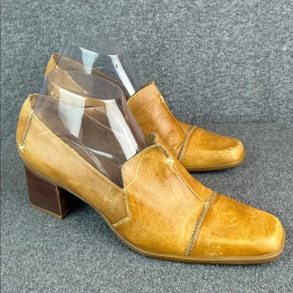 Vintage Made in Brazil Distressed Block Heel Leather Shoes 9.5M‎